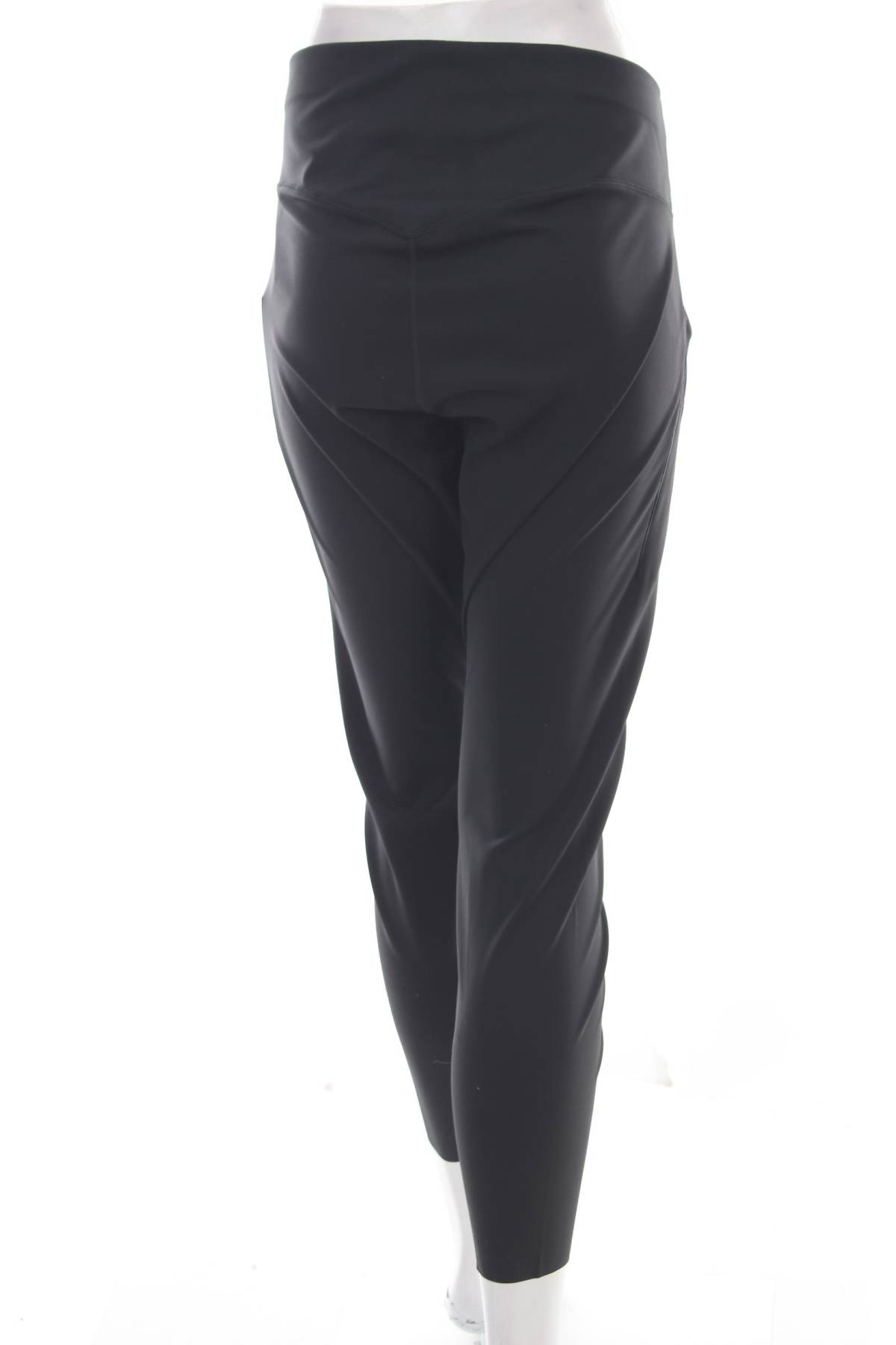 Дамски спортен клин Nike2 - Contour.bg Дамски спортен клин Nike2
