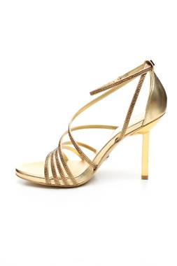 Дамски обувки Guess2