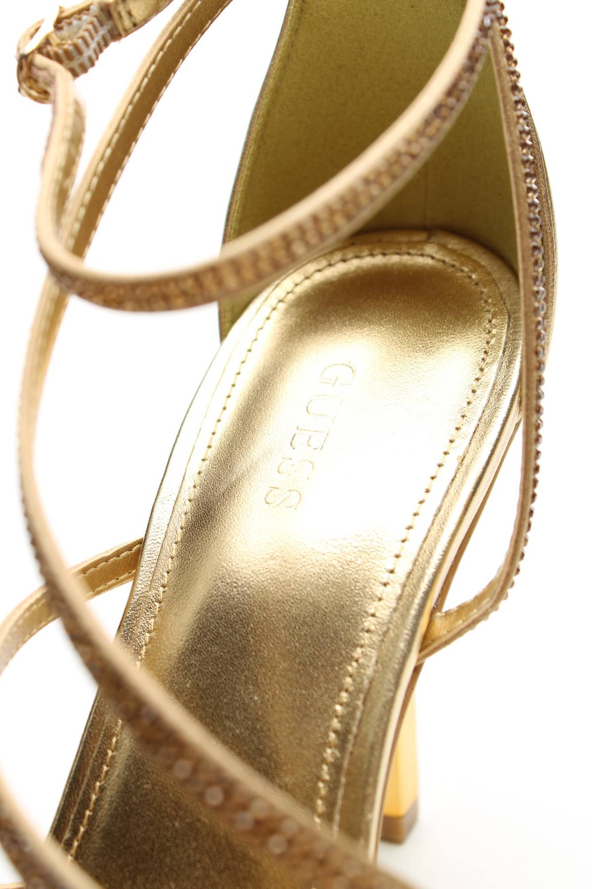 Дамски обувки Guess5 - Contour.bg Дамски обувки Guess5