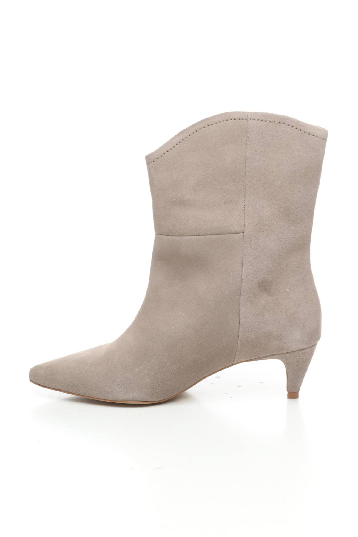 Дамски боти About You2