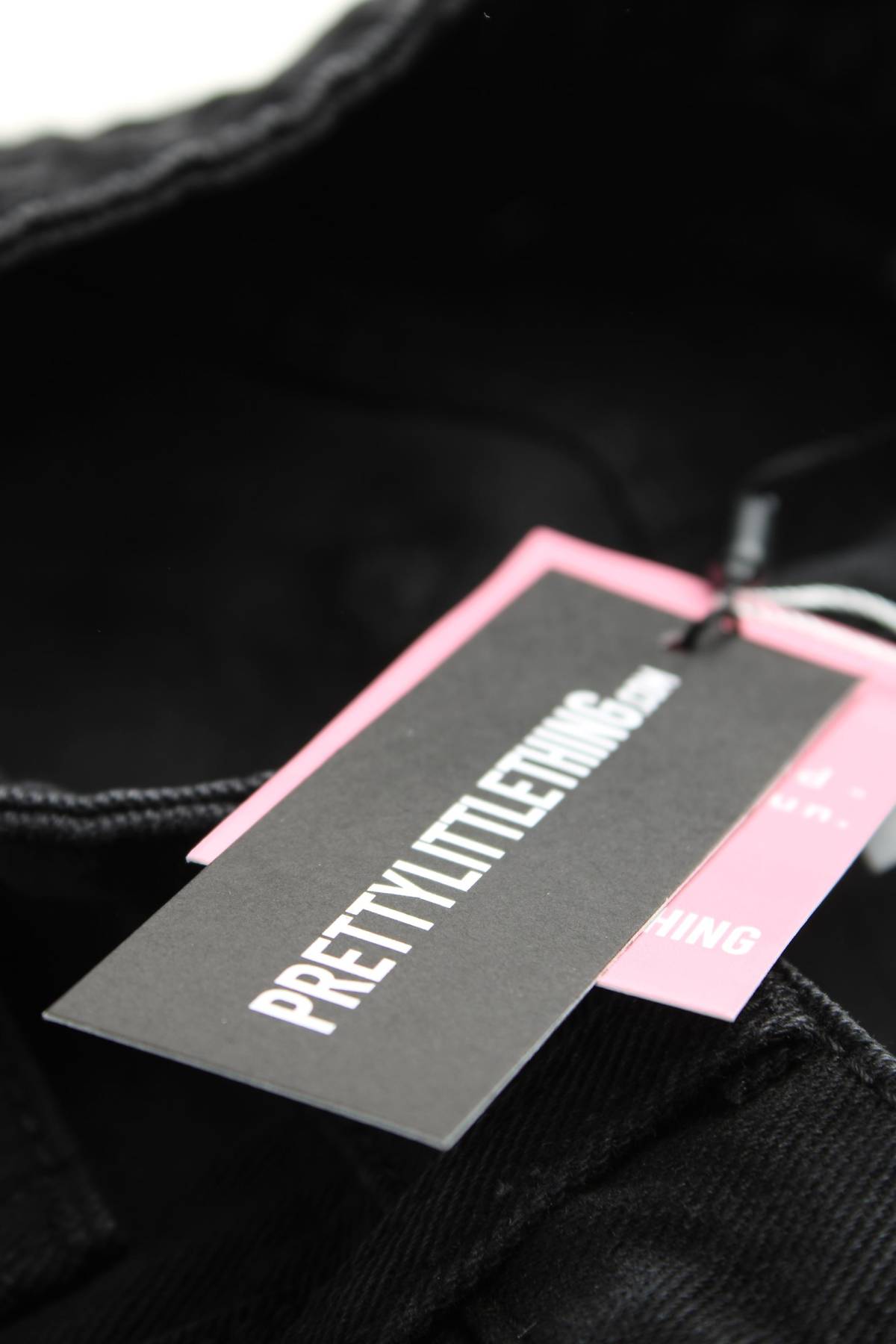 Γυναικεία τζιν σορτσάκια Pretty Little Thing3 - Contourshop.gr Γυναικεία τζιν σορτσάκια Pretty Little Thing3