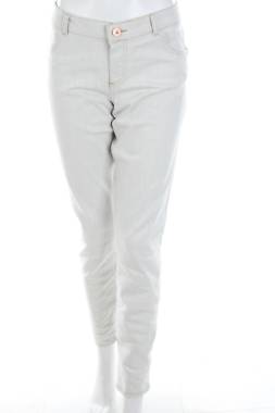 Γυναικεία τζιν On.You1