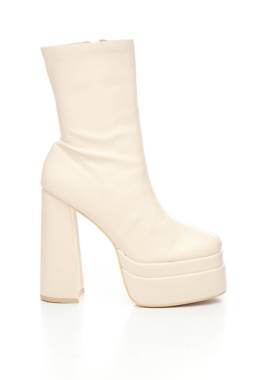 Дамски боти Nelly1