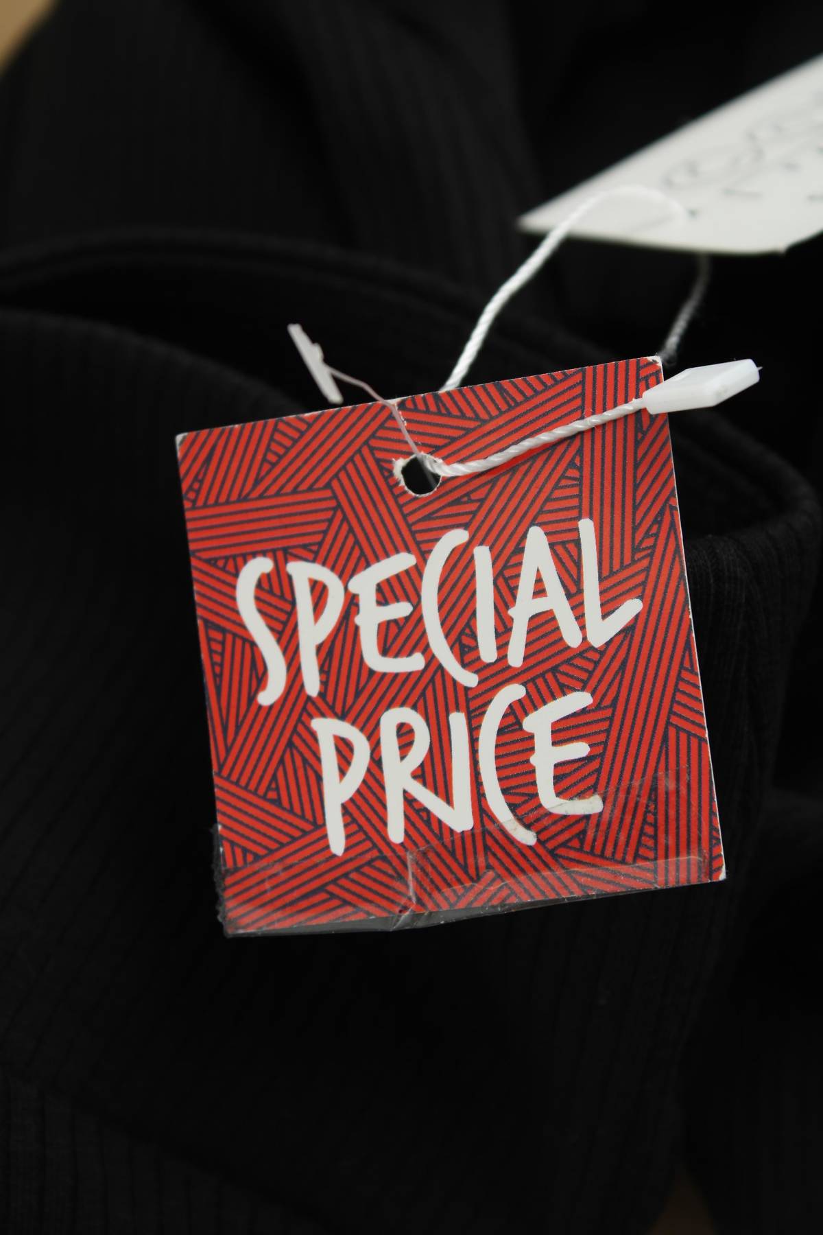 Дамски спортен клин Puma3