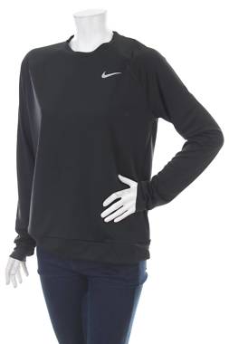 Дамска спортна блуза Nike1