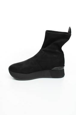 Γυναικεία μποτάκια Liu Jo2 - Contourshop.gr Γυναικεία μποτάκια Liu Jo2