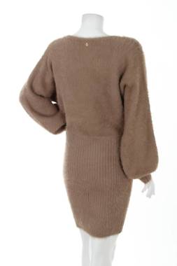 Φορέματα Guess2