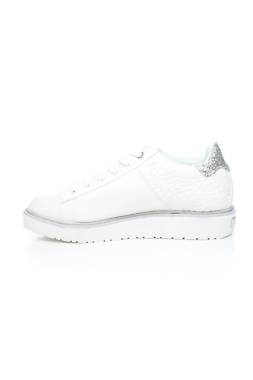 Γυναικεία παπούτσια Guess2 - Contourshop.gr Γυναικεία παπούτσια Guess2