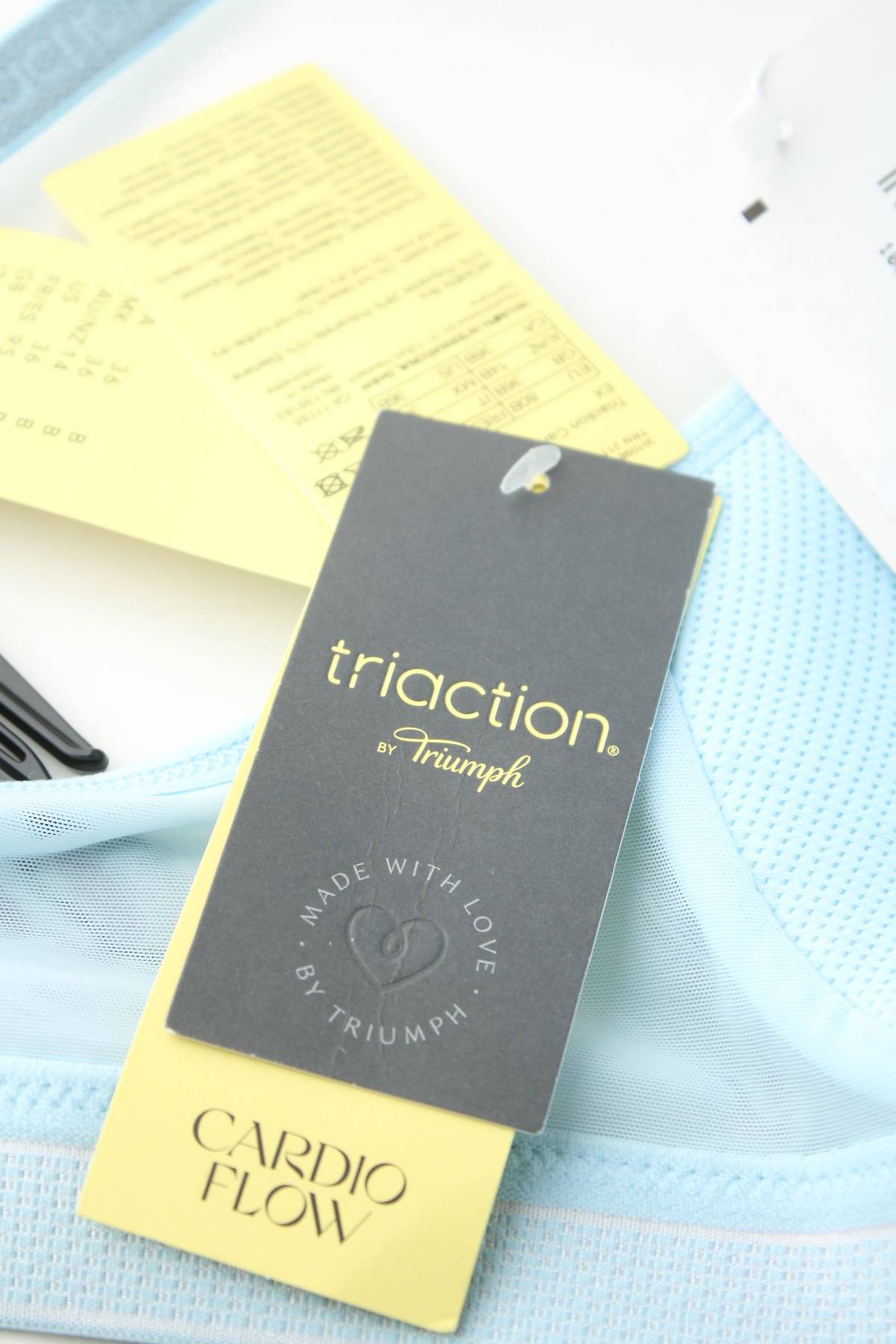 Спортен сутиен Triumph Triaction3