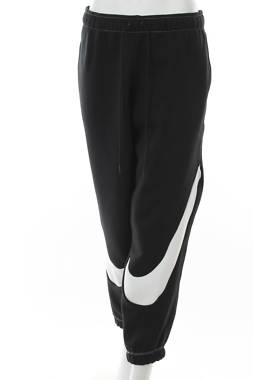 Дамско спортно долнище Nike1