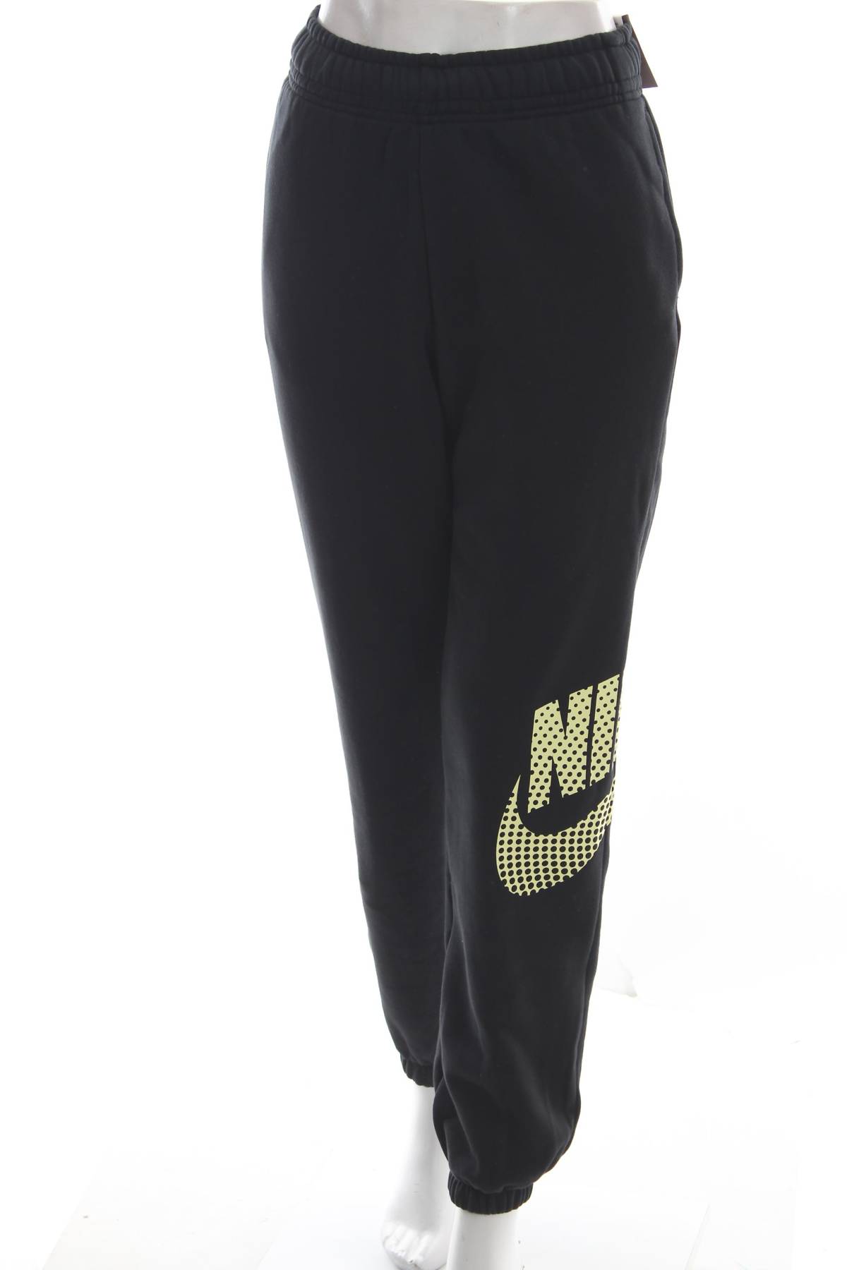 Γυναικείο αθλητικό παντελόνι Nike1