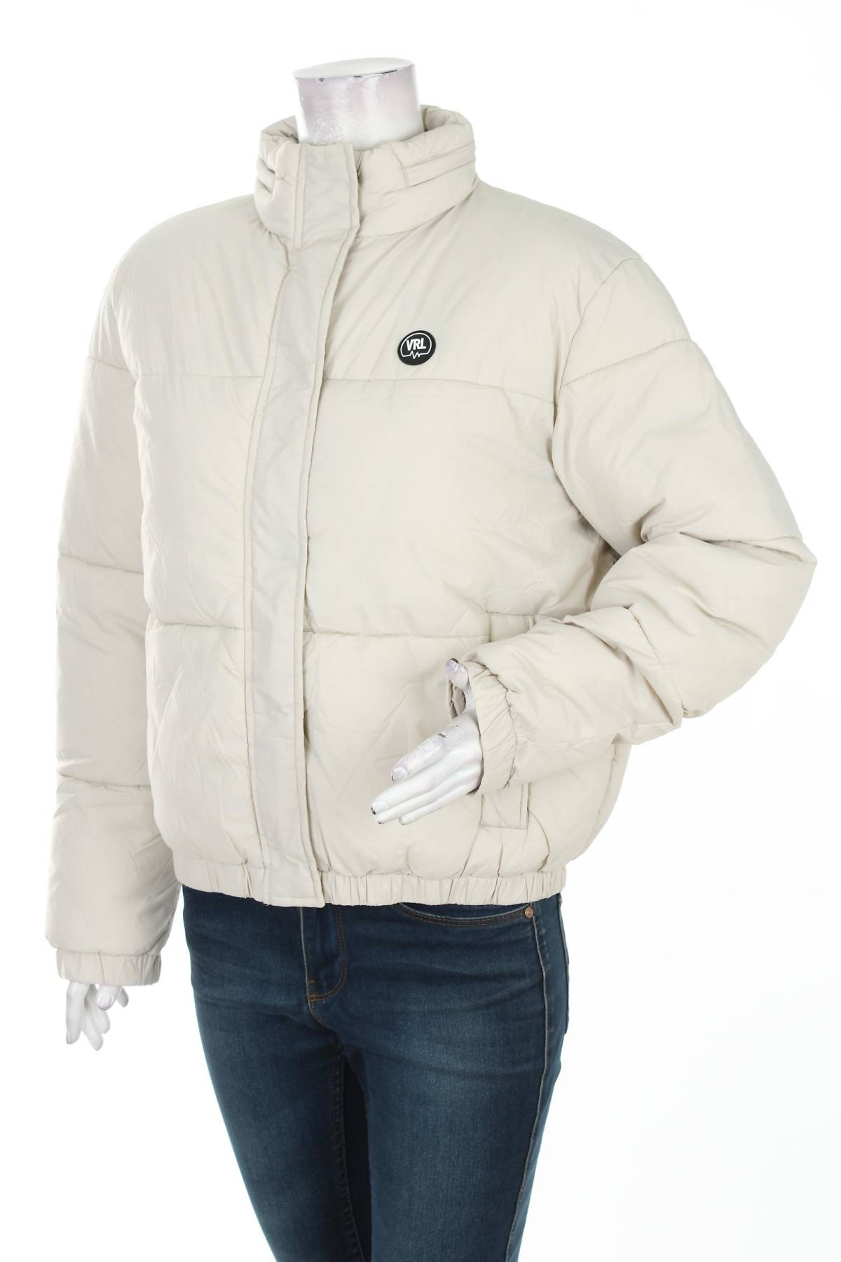 Дамско яке Viral Vibes1