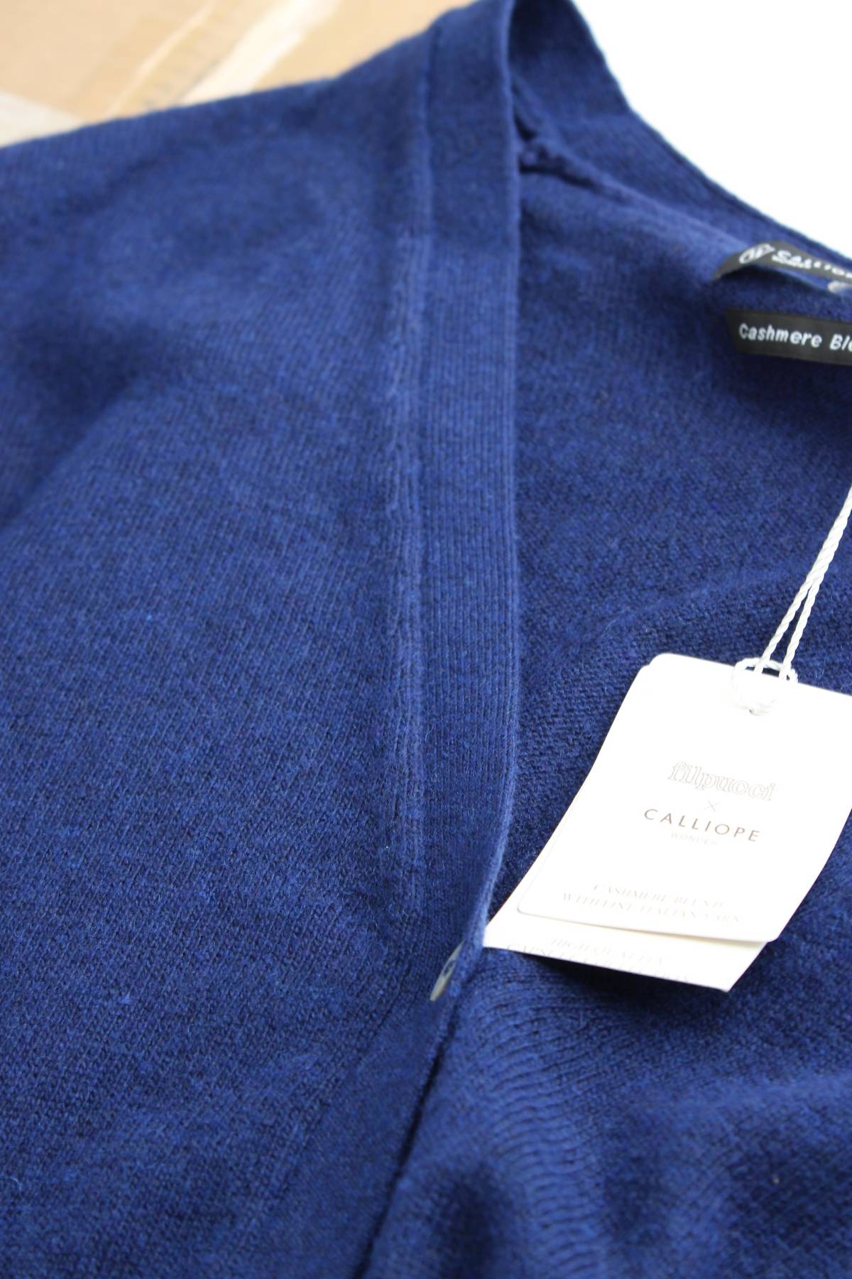 Дамска жилетка Calliope3