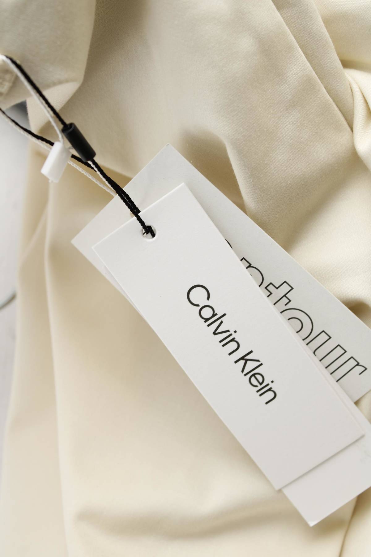 Мъжки къс панталон Calvin Klein3 - Contour.bg Мъжки къс панталон Calvin Klein3