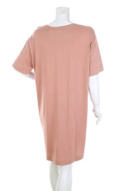 Дамска нощница Triumph x Wilde House2