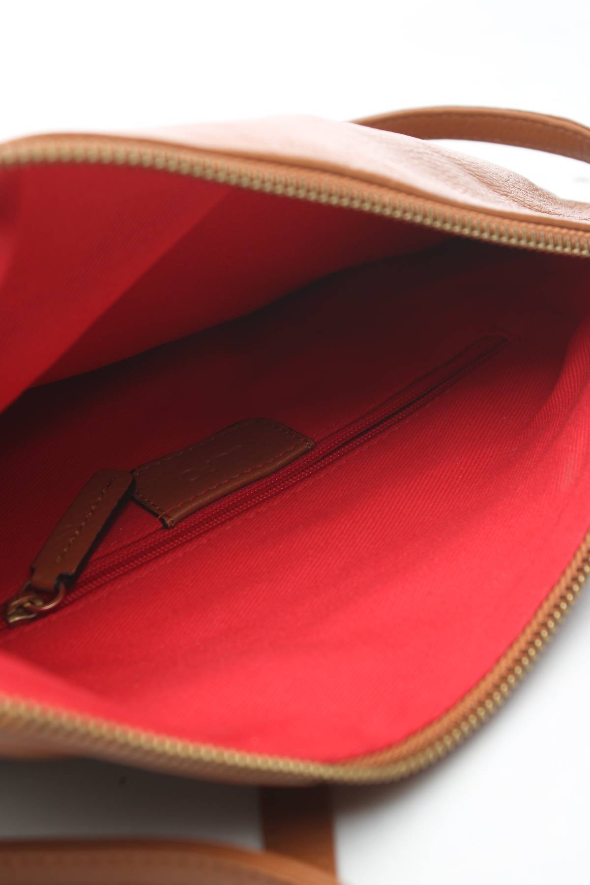 Дамска кожена чанта Lupo Barcelona3