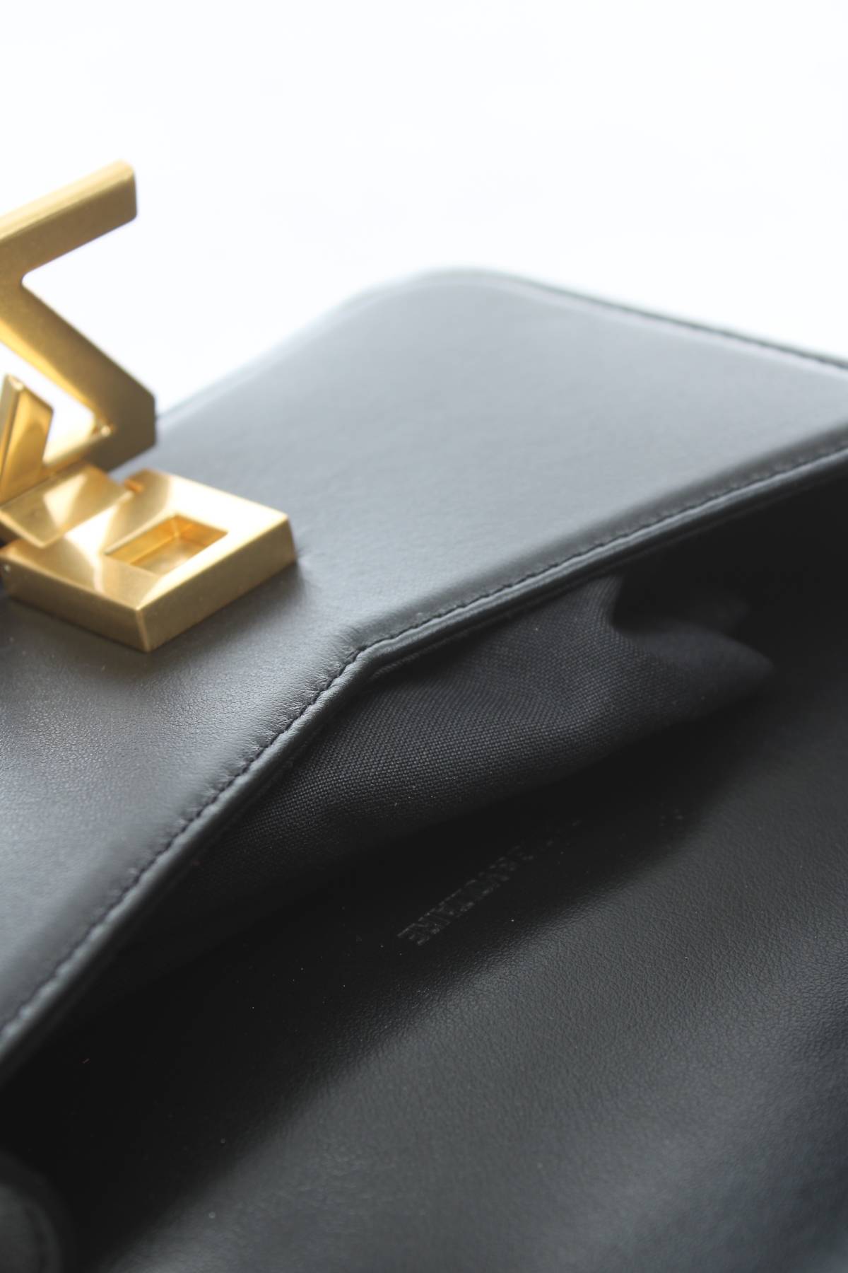 Дамска кожена чанта Zadig & Voltaire3