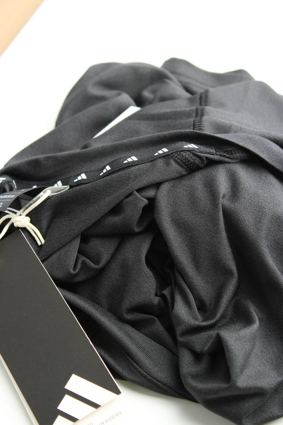 Дамска спортна тениска Adidas3