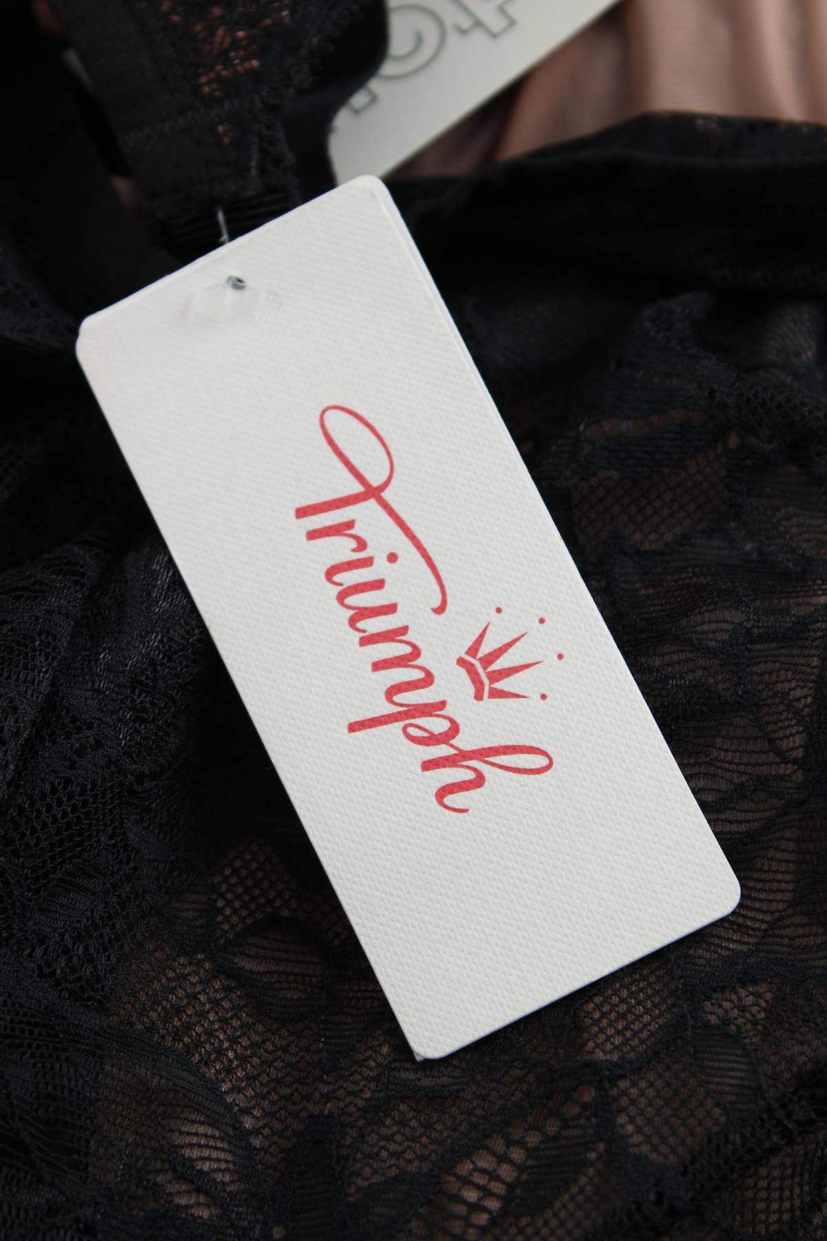 Дамско боди Triumph3