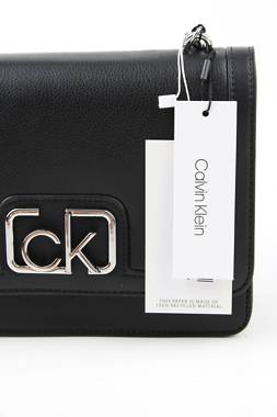 Кожена чанта Calvin Klein2