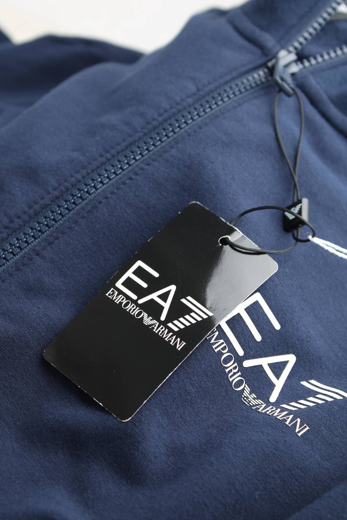 Ανδρική αθλητική ζακέτα EA7 Emporio Armani3