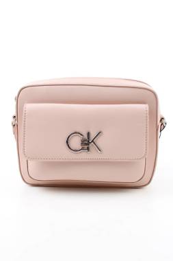 Кожена чанта Calvin Klein1