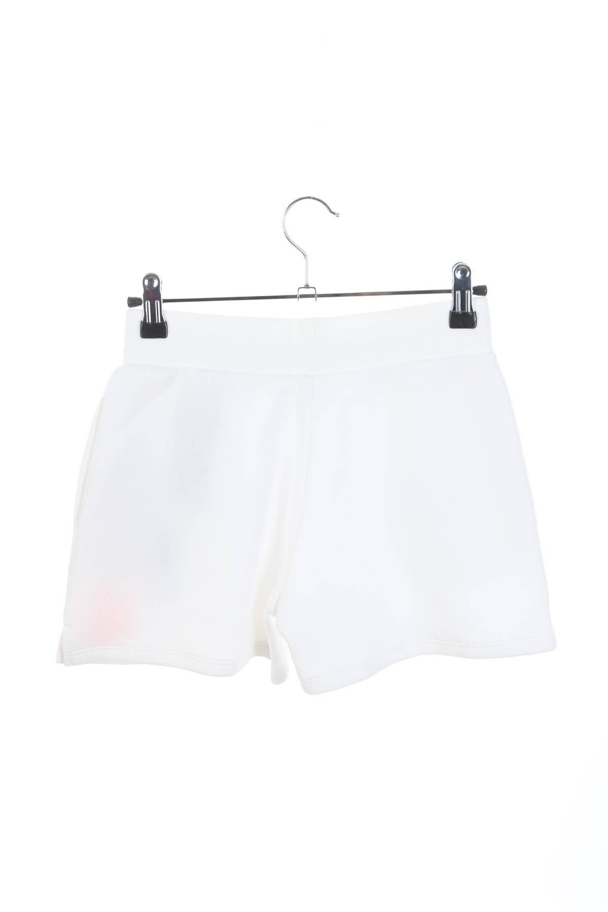 Παιδικά σορτσάκια Guess2