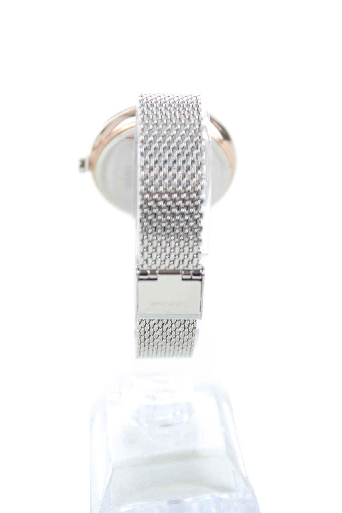 παρακολουθώ Calvin Klein2