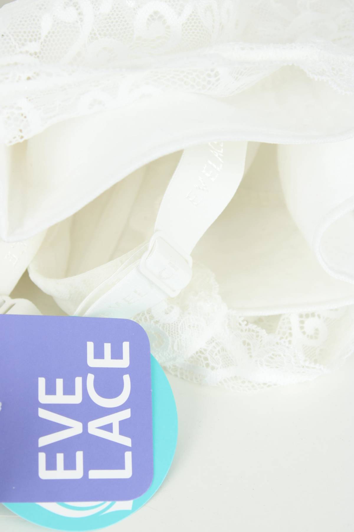 Сутиен Evelace3