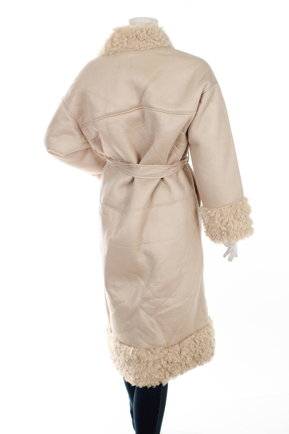 Дамско палто Boohoo2 - Contour.bg Дамско палто Boohoo2