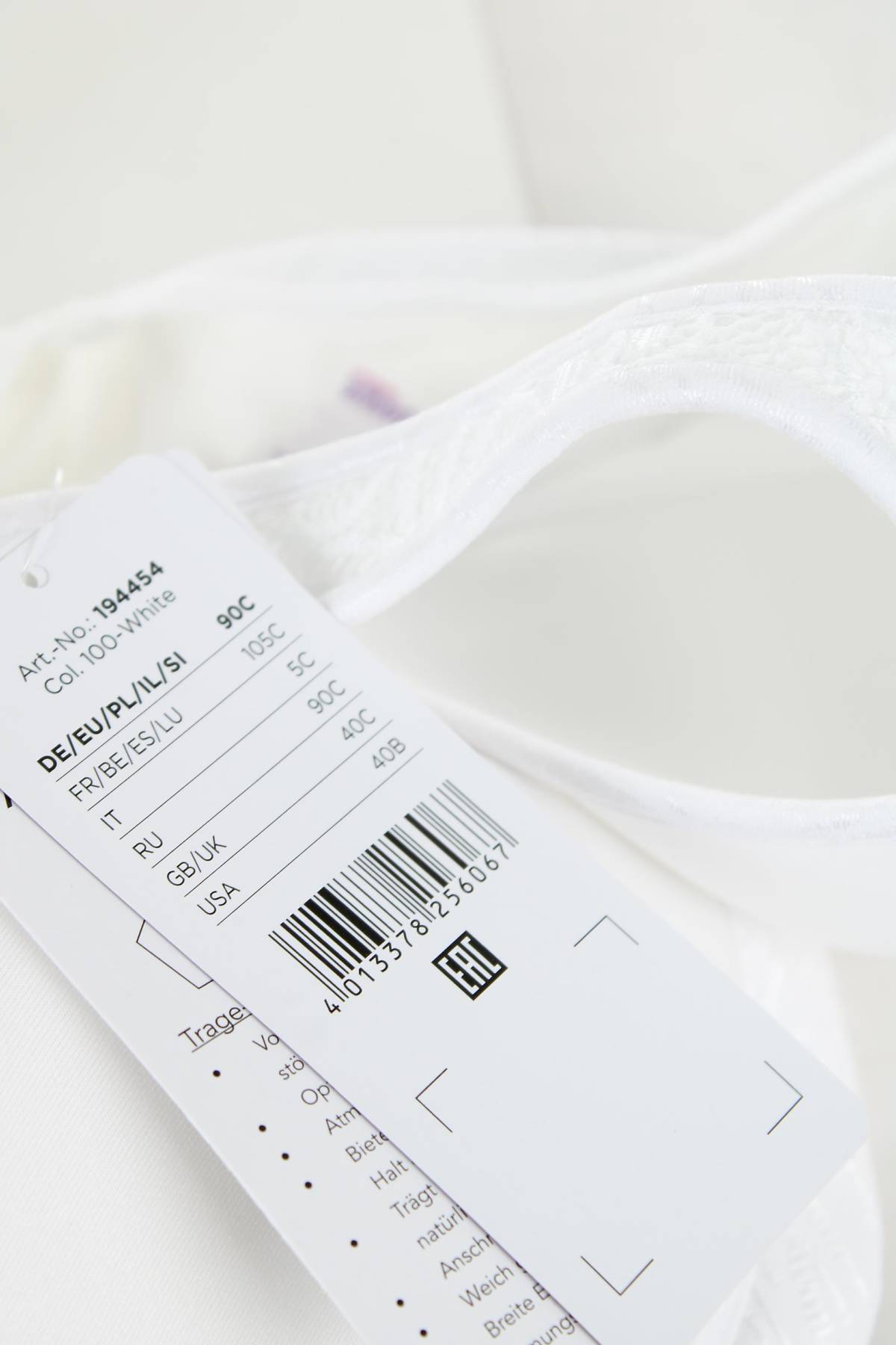 Сутиен Viania3