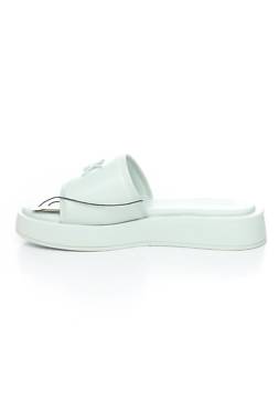 Πέδιλα Calvin Klein2