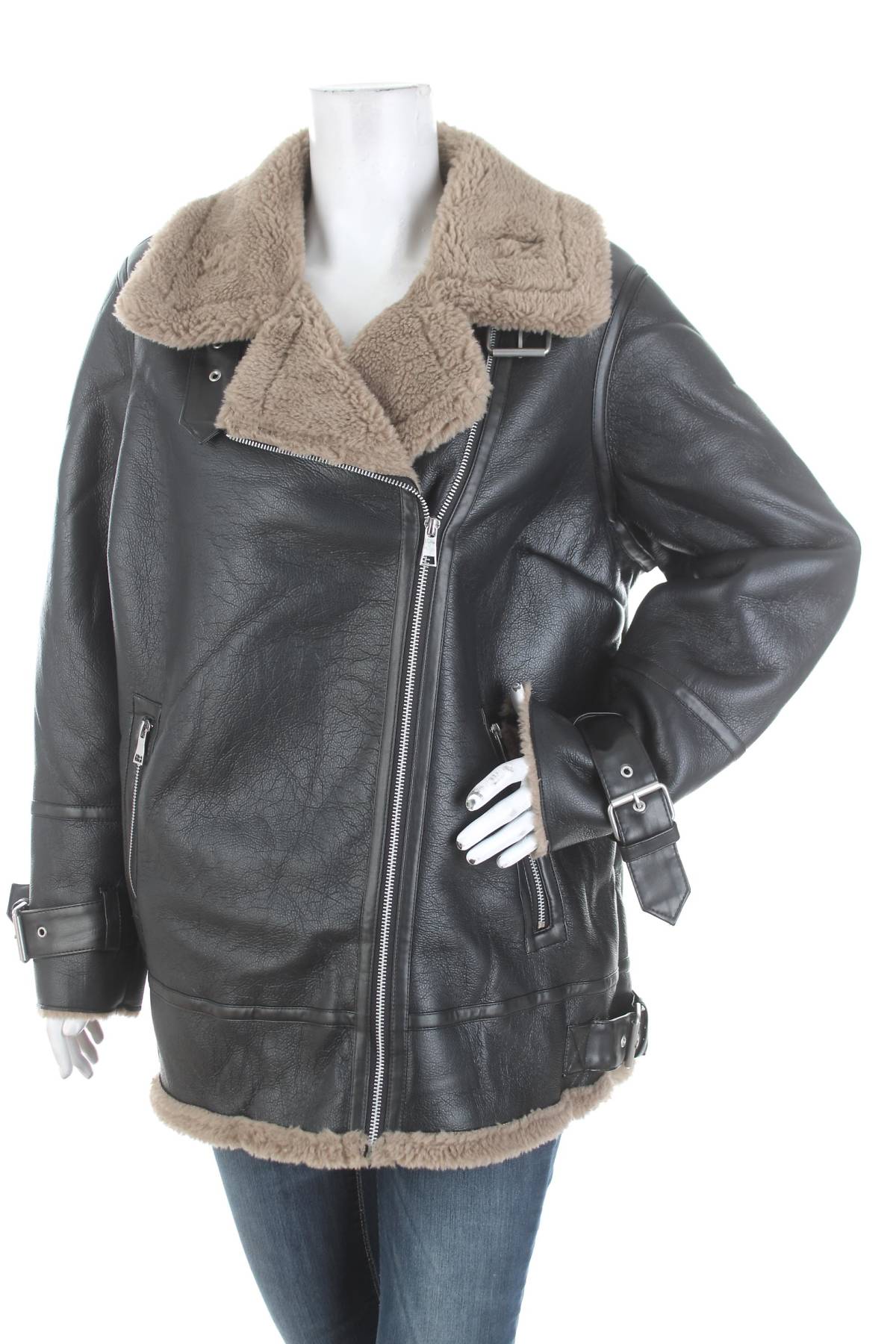 Γυναικείο δερμάτινο μπουφάν New Look1