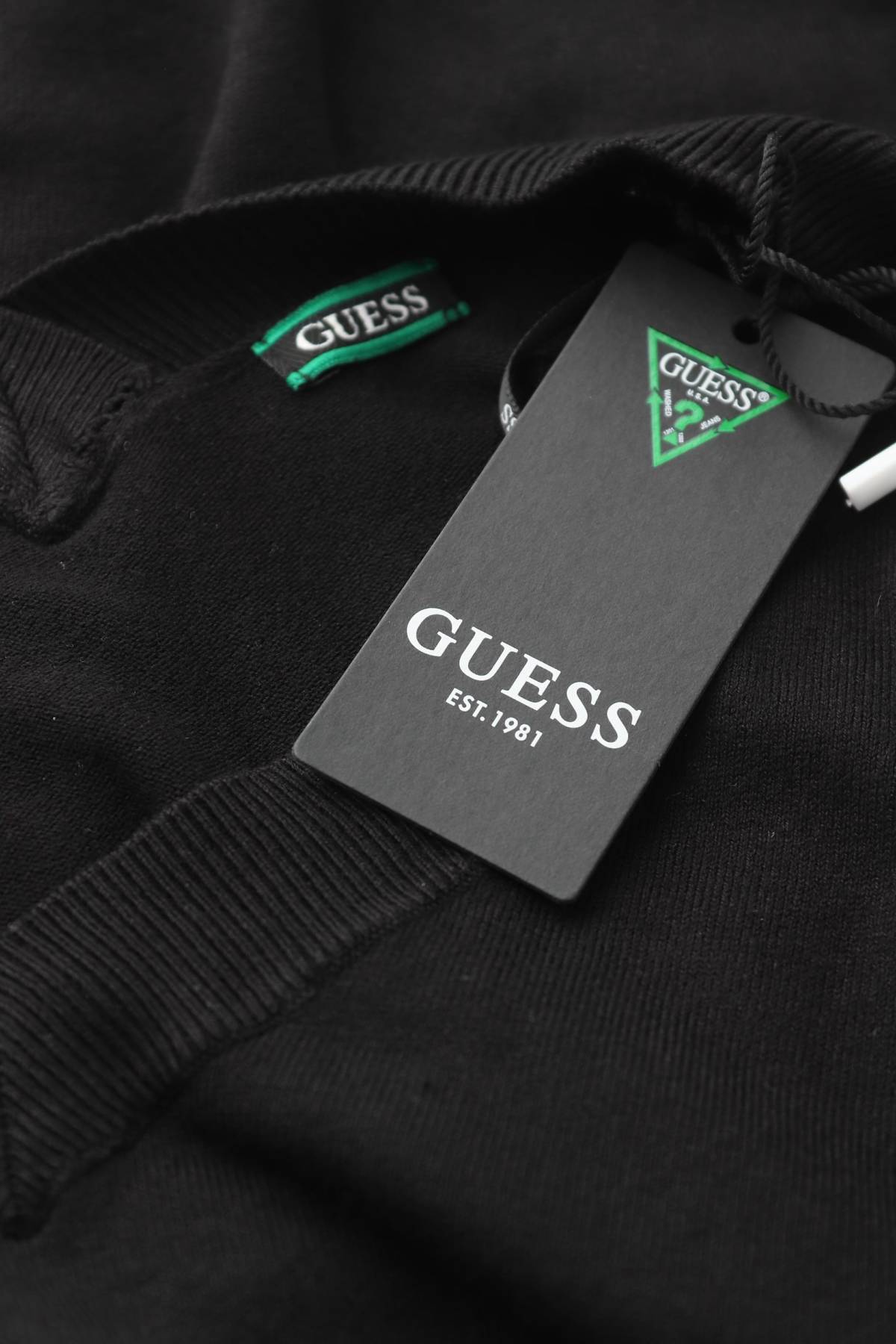 Дамски пуловер Guess3