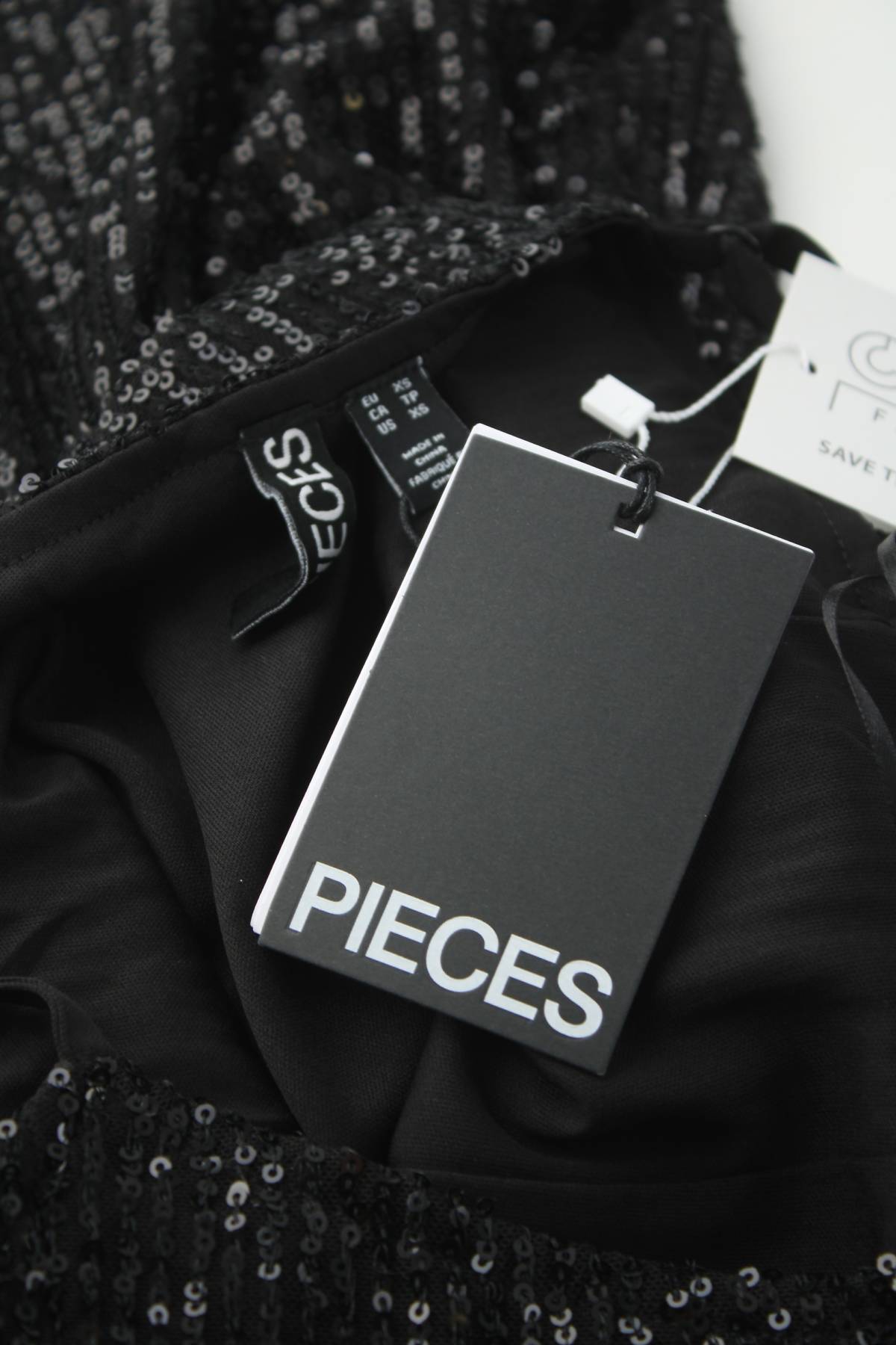 Официална рокля Pieces3