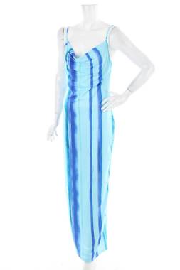 Рокля Boohoo1