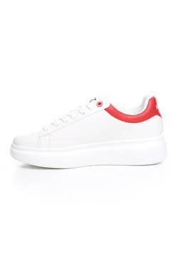 Sneakers Supreme Spain2