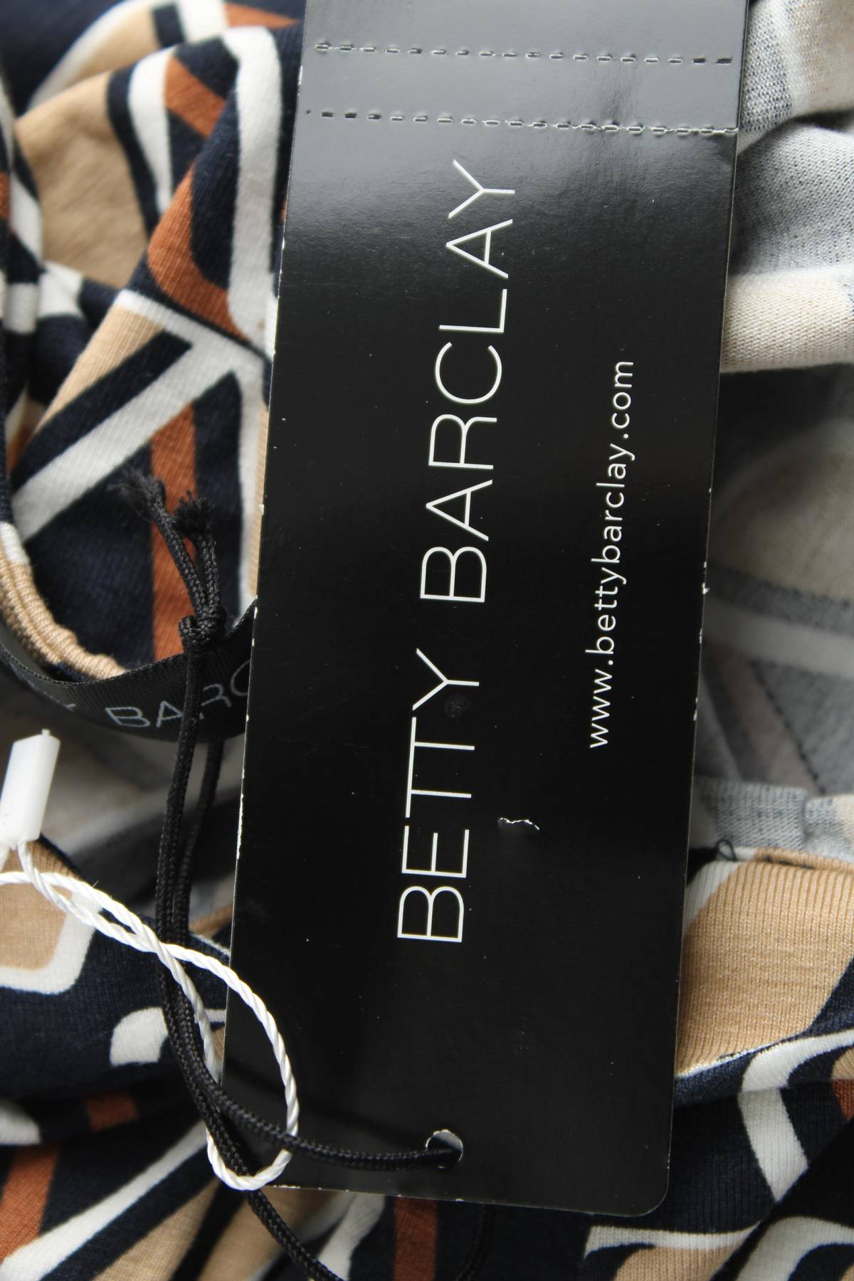 Дамски потник Betty Barclay3