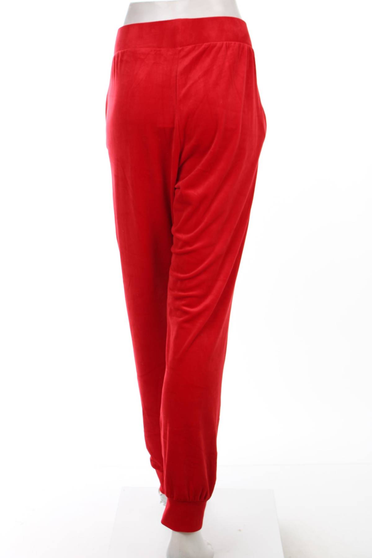 Домашно облекло Hunkemoller2