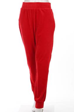 Домашно облекло Hunkemoller1