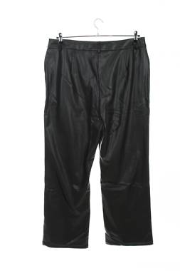 Γυναικείο δερμάτινο παντελόνι In The Style2