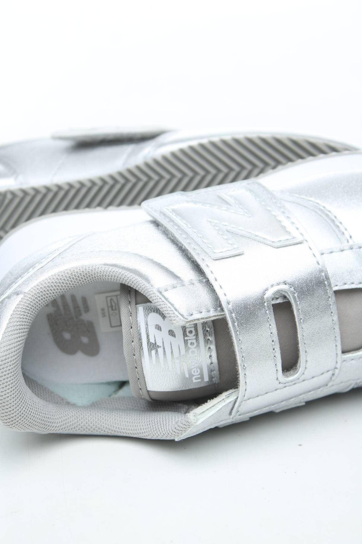 Детски маратонки New Balance5