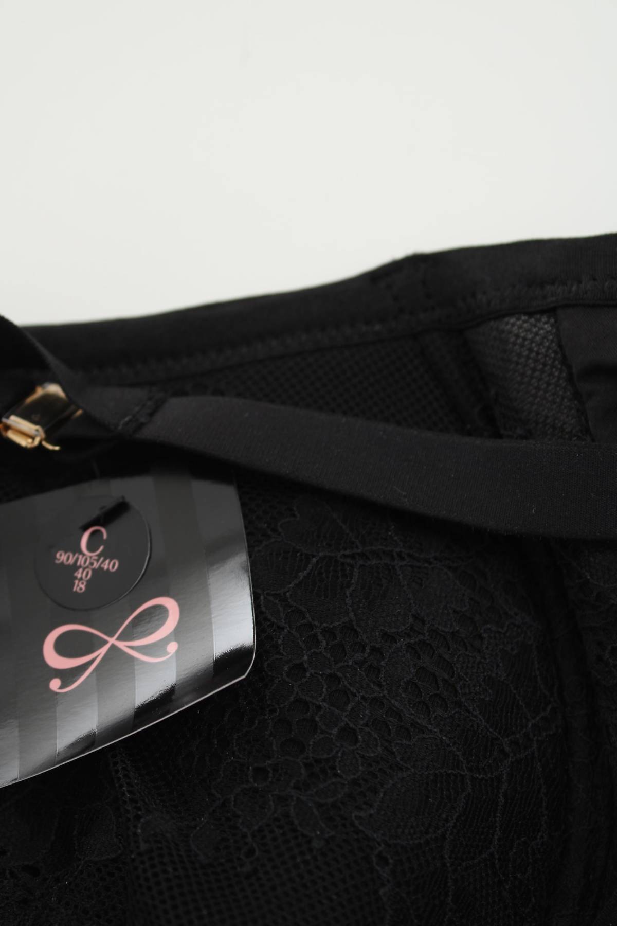 Сутиен Hunkemoller3 - Contour.bg Сутиен Hunkemoller3