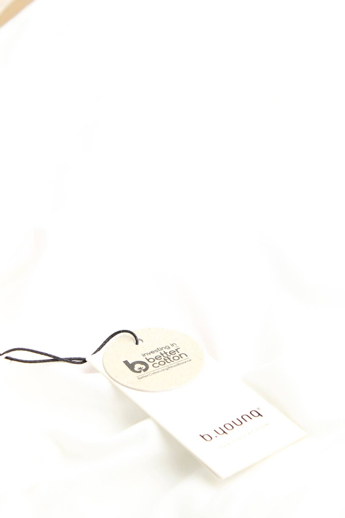 Дамска тениска B.Young 3