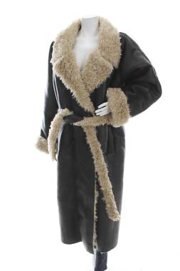 Дамско кожено палто Asos1