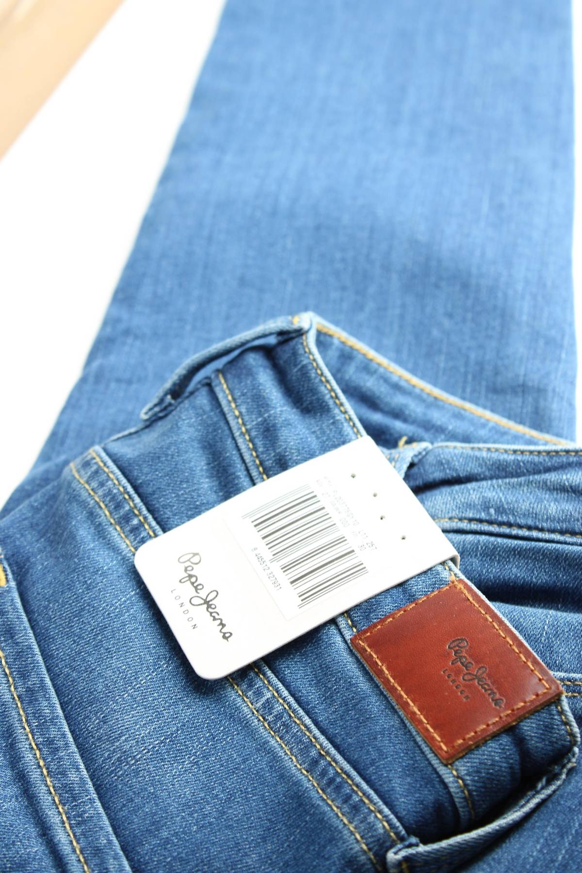 Γυναικεία τζιν Pepe Jeans3