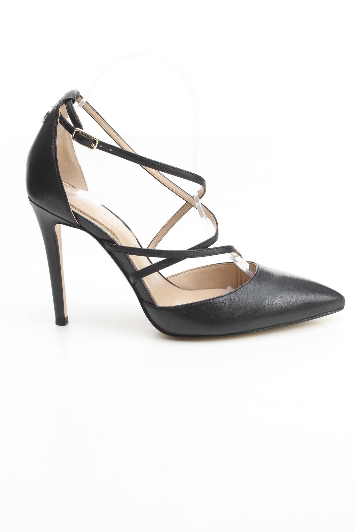 Γυναικεία παπούτσια Guess1 - Contourshop.gr Γυναικεία παπούτσια Guess1