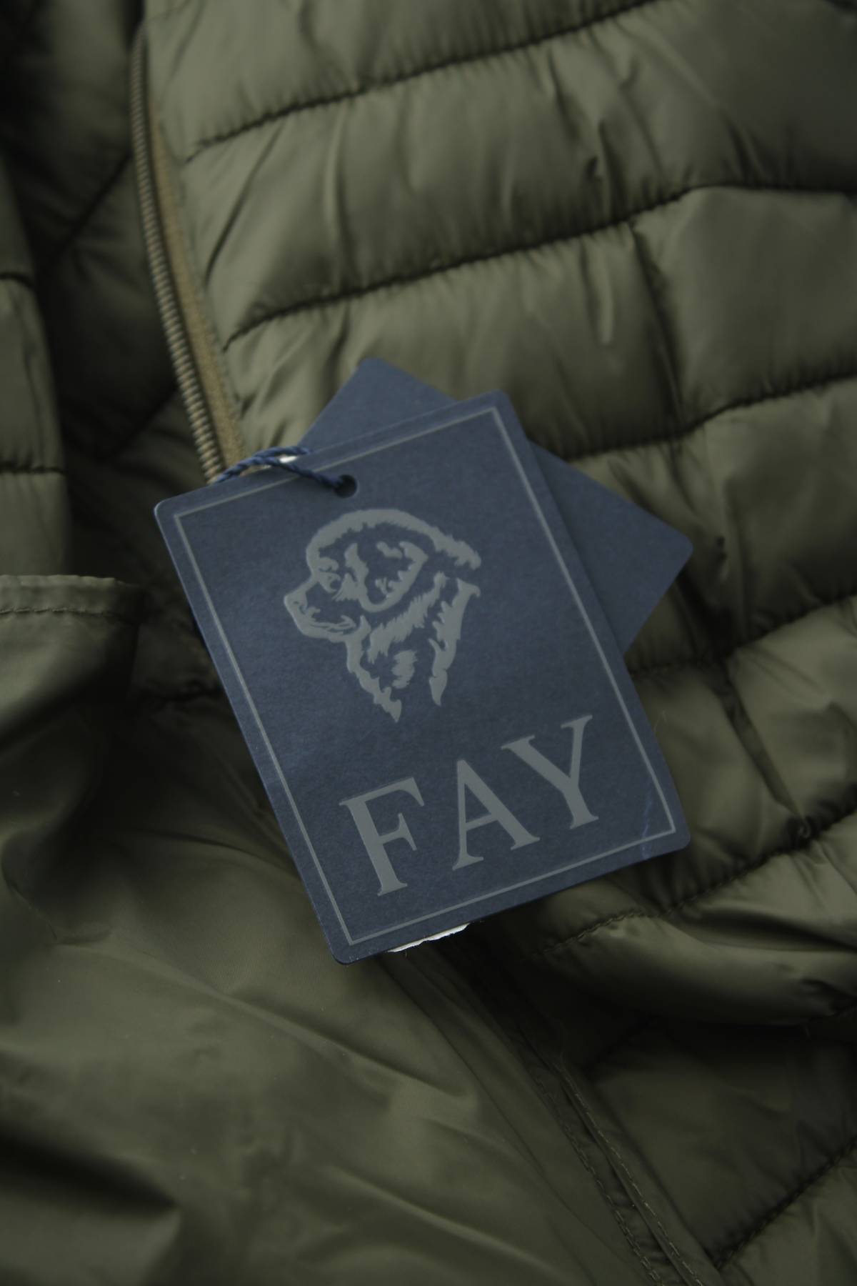 Преходно яке Fay4