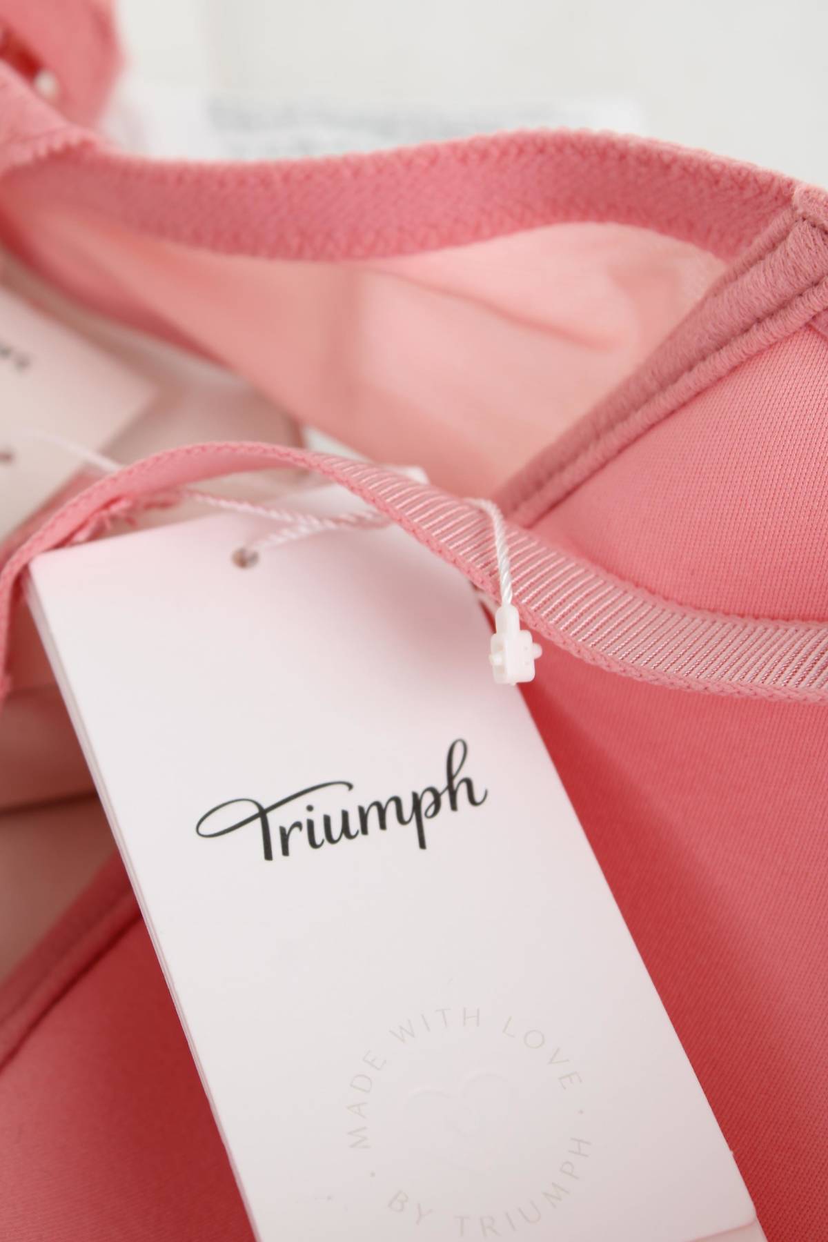 Сутиен Triumph3 - Contour.bg Сутиен Triumph3