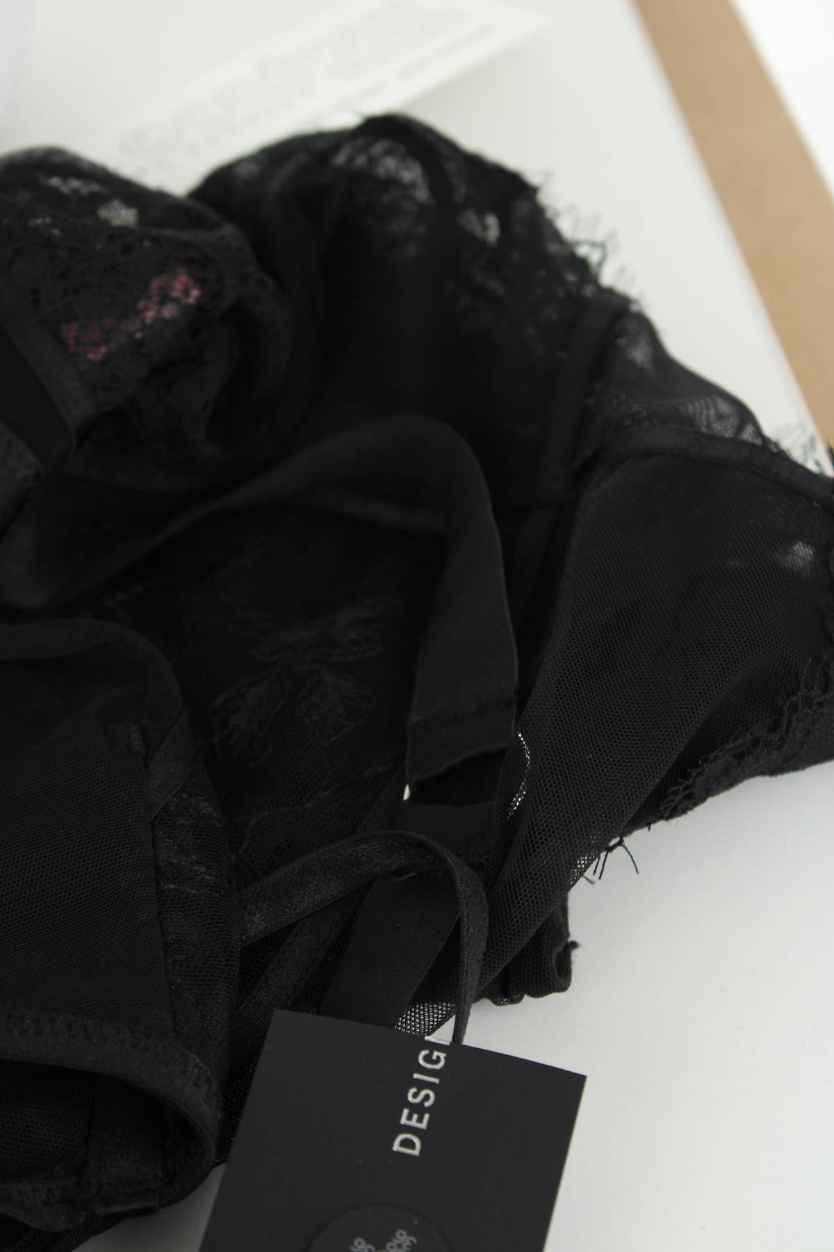 Дамско боди Hunkemoller3